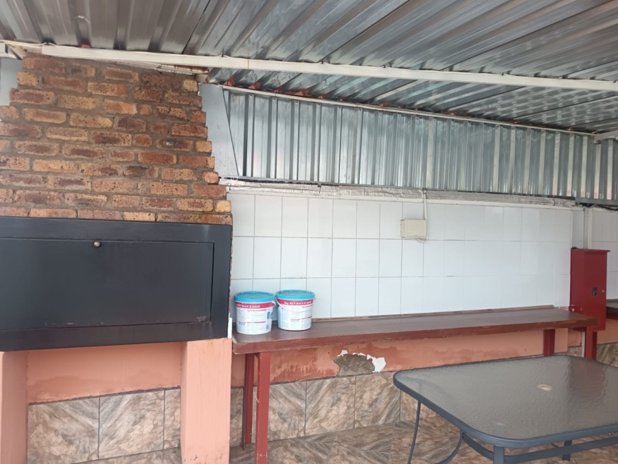 5 Bedroom Property for Sale in Royldene Northern Cape